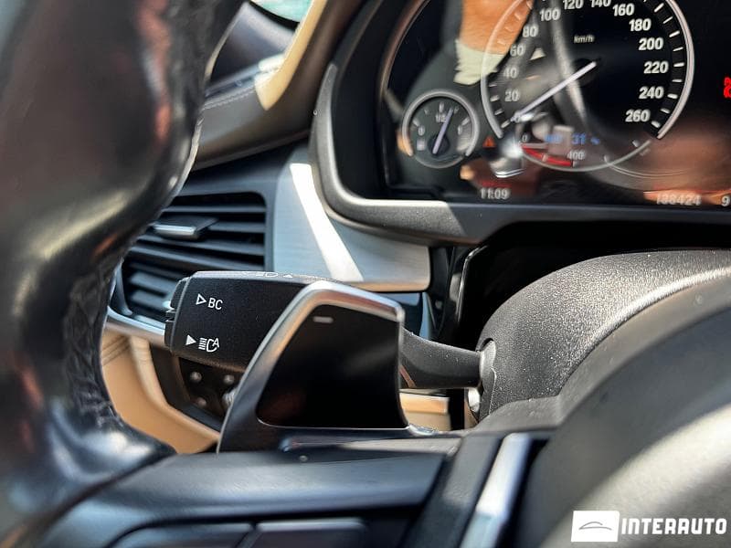 2016 BMW X5 4.0e — Miniatură 16