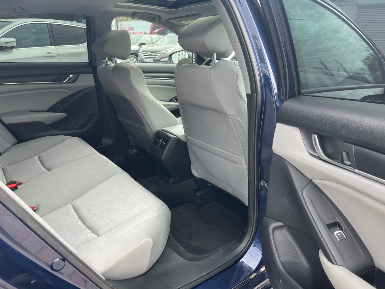 2019 Honda Accord — Miniatură 18