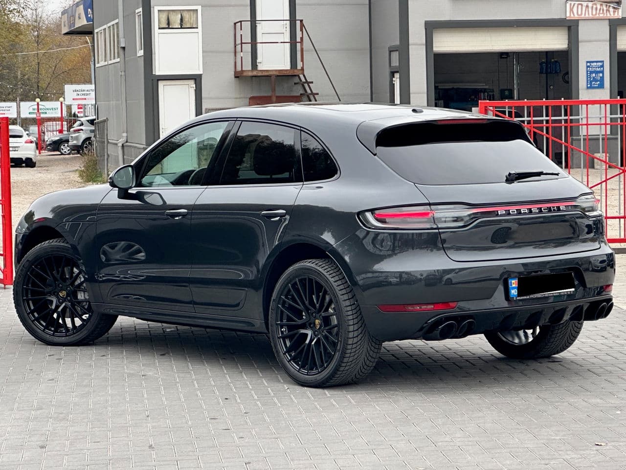 2017 Porsche Macan S — Miniatură 4