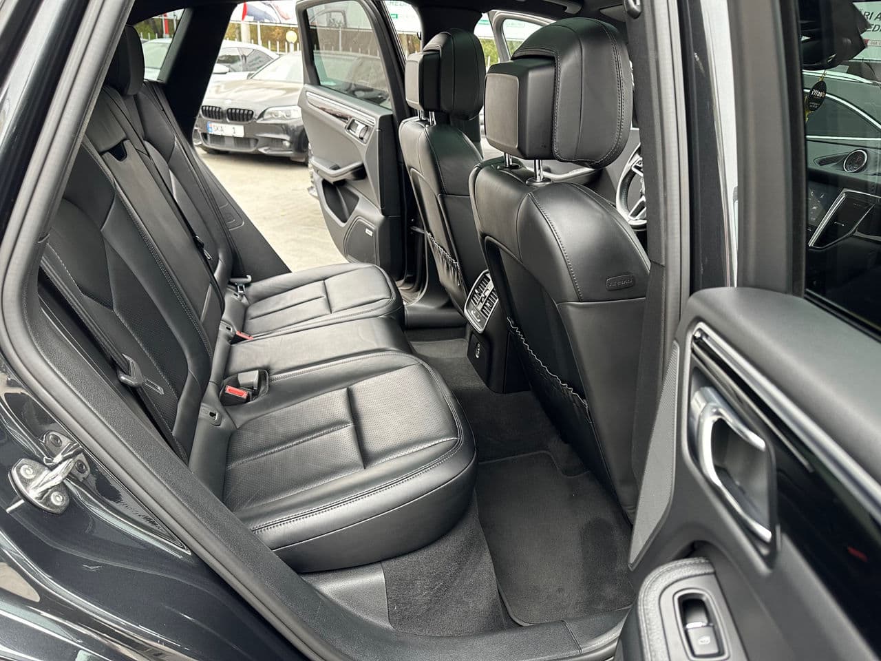 2017 Porsche Macan S — Miniatură 18