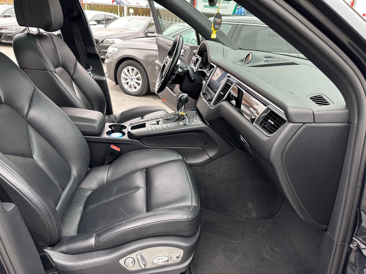 2017 Porsche Macan S — Miniatură 5