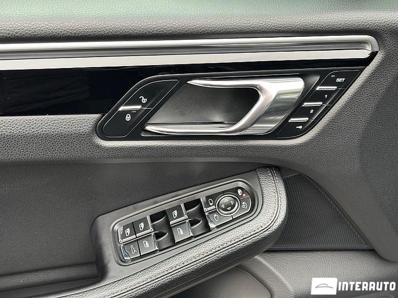 2017 Porsche Macan S — Miniatură 12