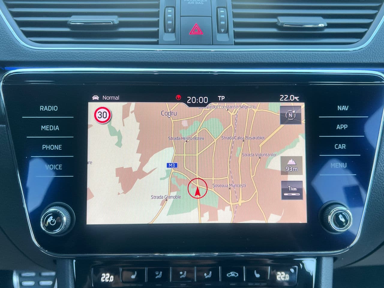 2019 Skoda Superb — Miniatură 13