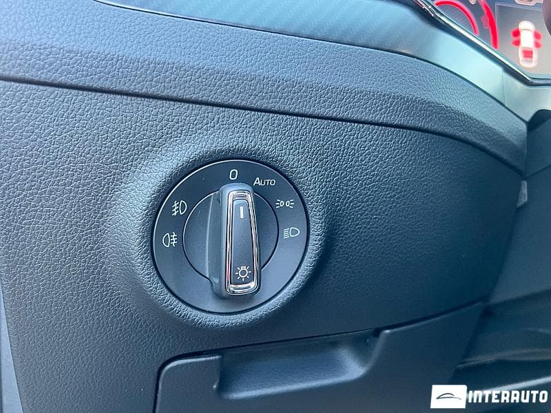 2019 Skoda Superb — Miniatură 17