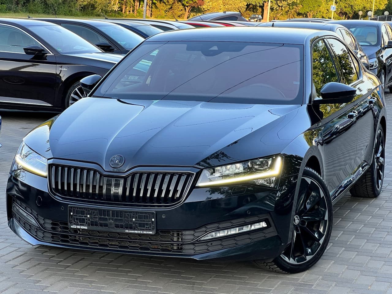 2019 Skoda Superb — Miniatură 2
