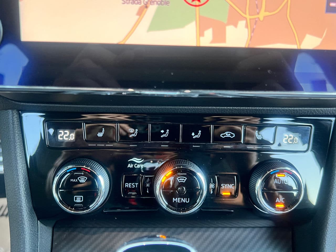 2019 Skoda Superb — Miniatură 14