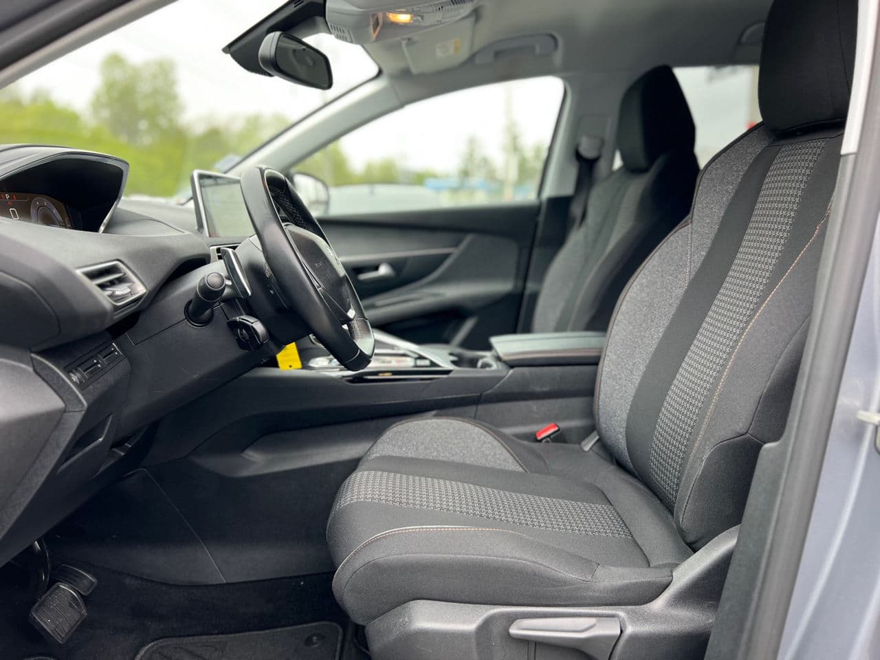 2018 Peugeot 3008 — Miniatură 9