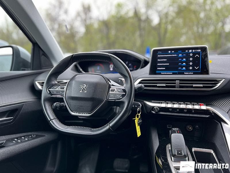 2018 Peugeot 3008 — Miniatură 17