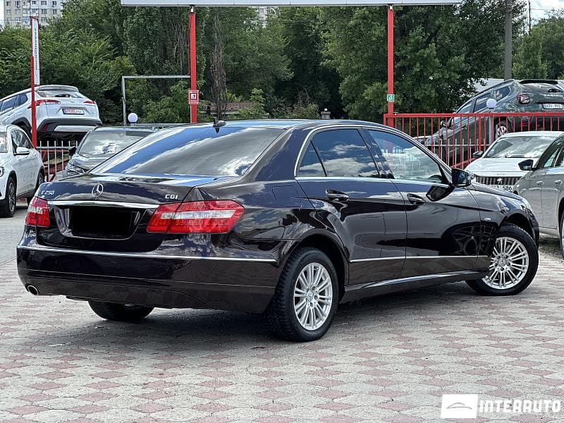 Mercedes E 250 2010 — Миниатюра 2