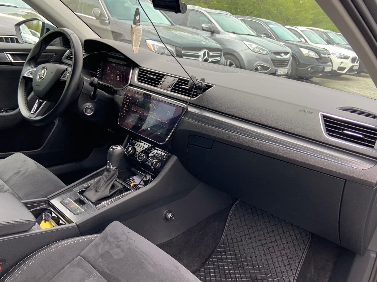 Skoda Superb 2019 — Миниатюра 18