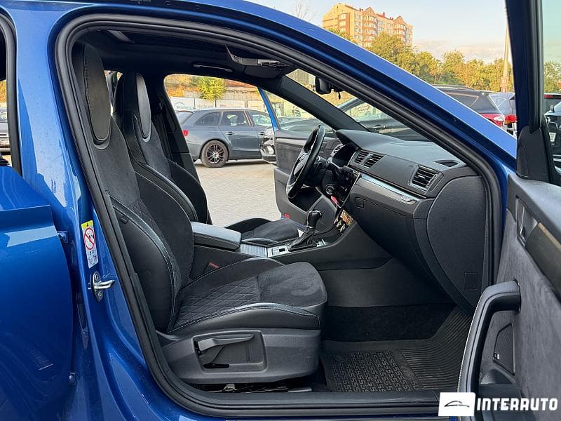 2020 Skoda Superb — Miniatură 16