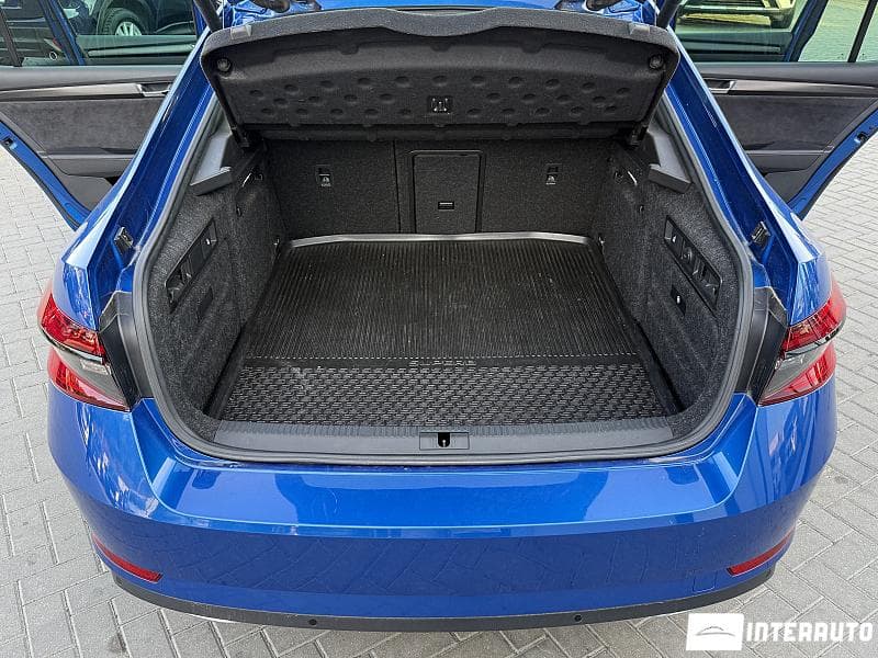 2020 Skoda Superb — Miniatură 26