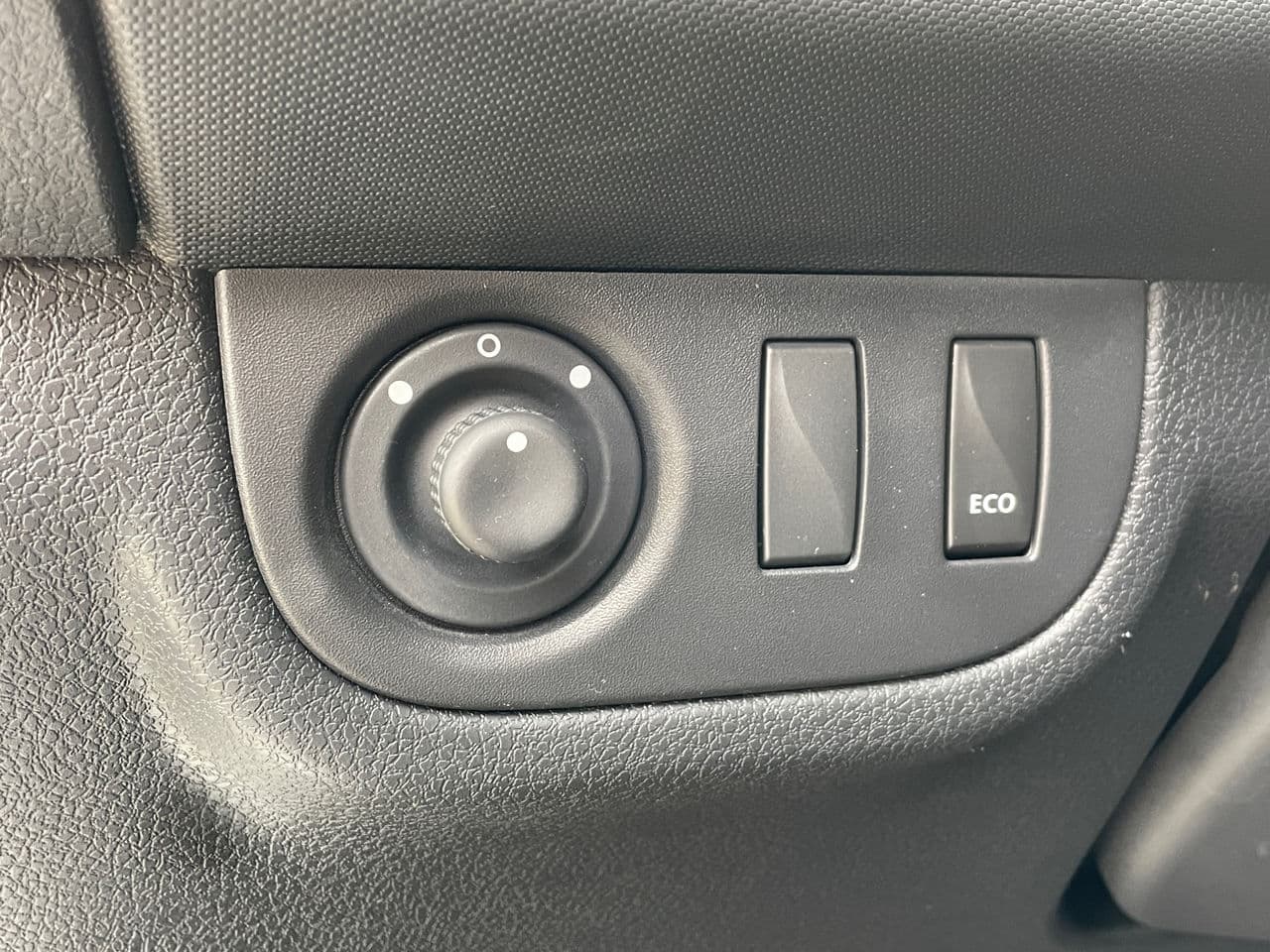 2013 Dacia Sandero — Miniatură 14
