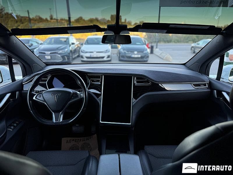 2017 Tesla Model X — Miniatură 7