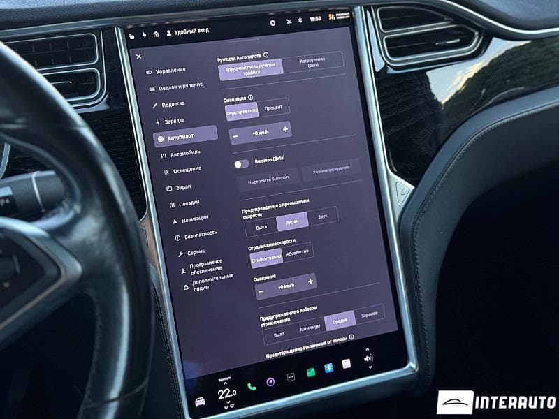2017 Tesla Model X — Miniatură 10