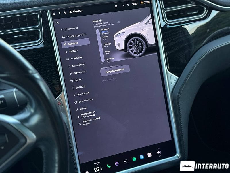 2017 Tesla Model X — Miniatură 12
