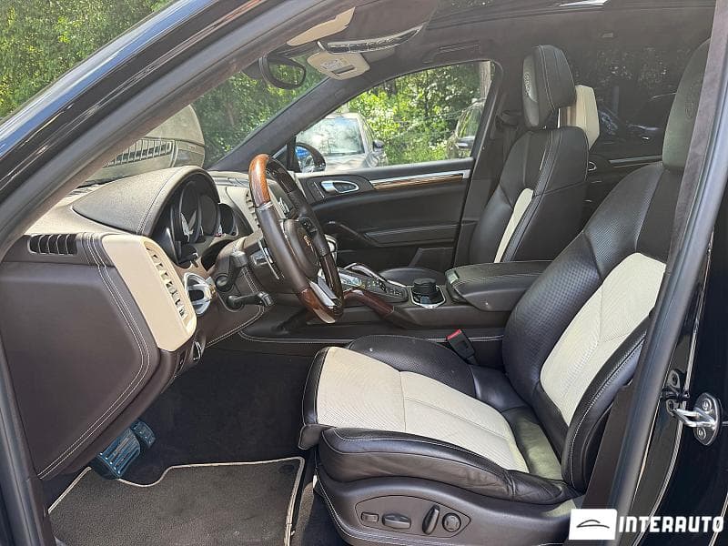 2015 Porsche Cayenne Turbo — Miniatură 6