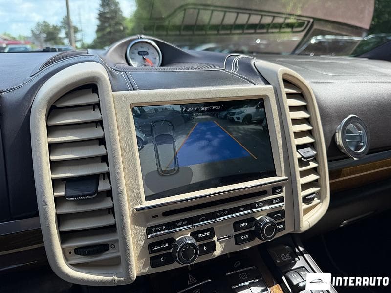 2015 Porsche Cayenne Turbo — Miniatură 15