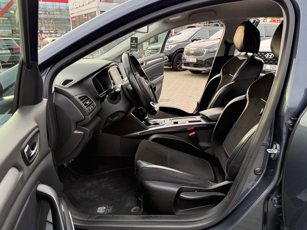2017 Renault Megane — Miniatură 5