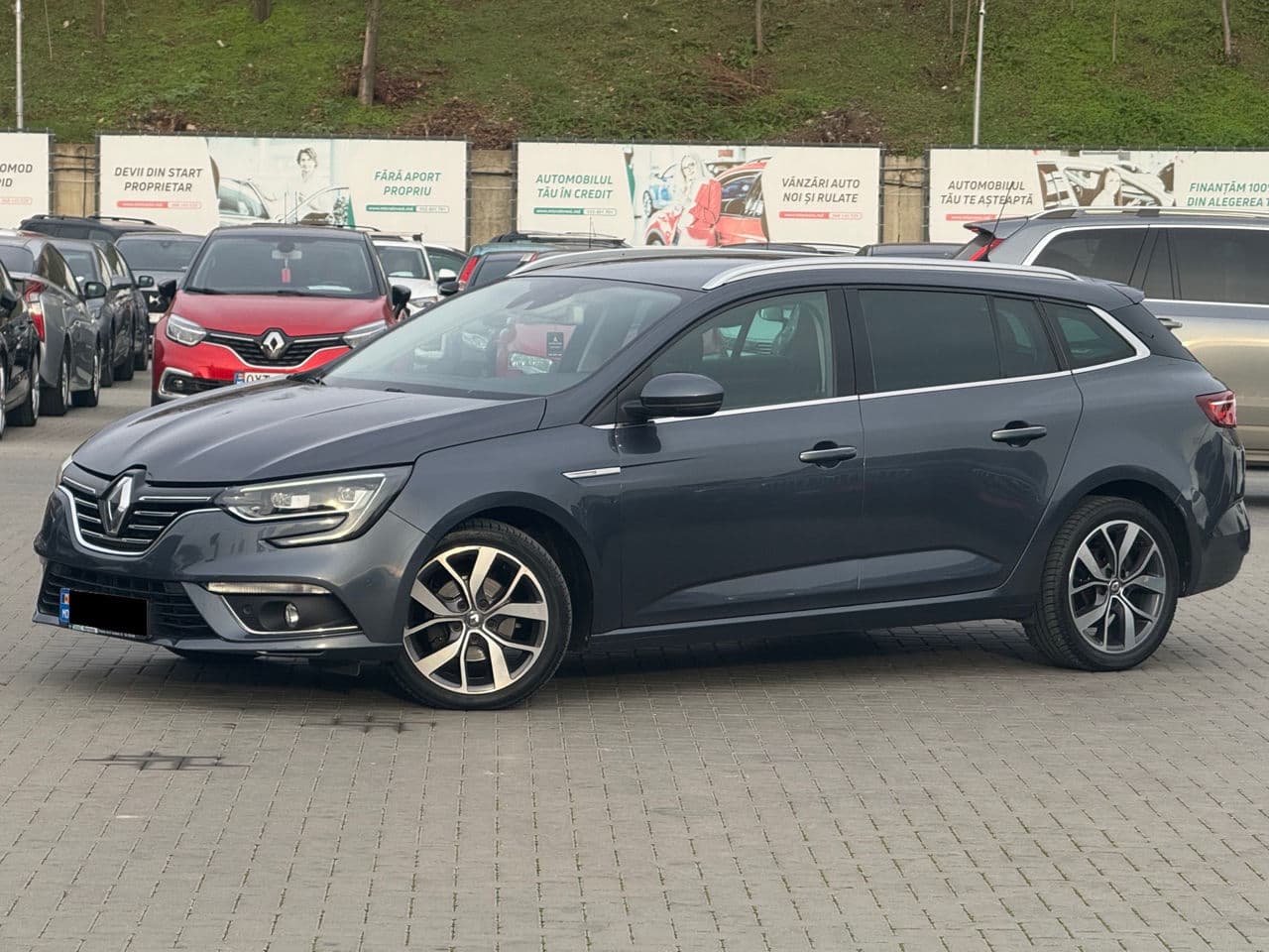 2017 Renault Megane — Miniatură 2