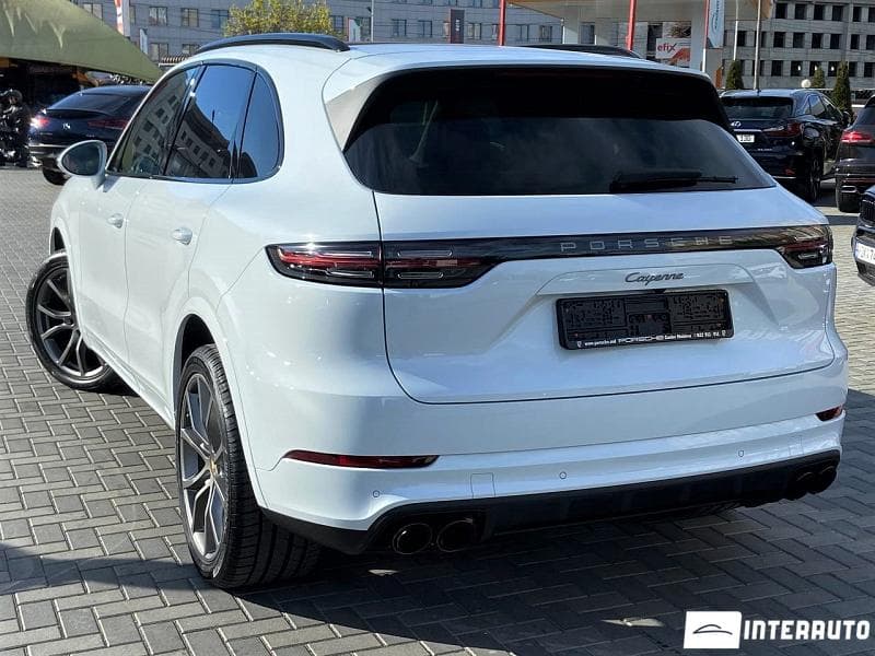 2023 Porsche Cayenne — Miniatură 3
