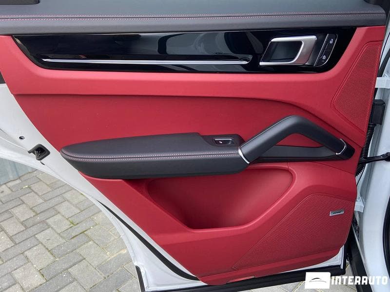 2023 Porsche Cayenne — Miniatură 19