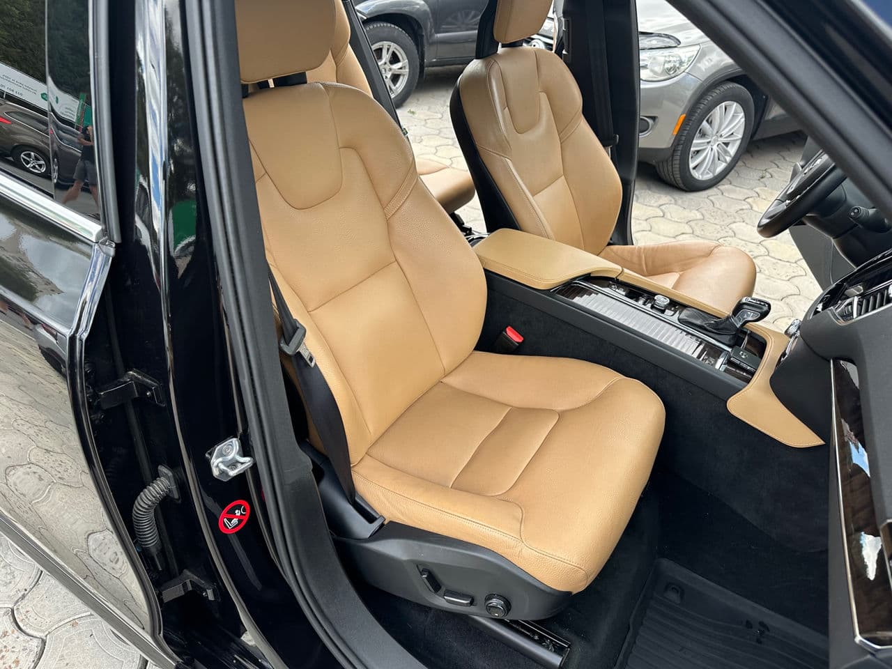 2016 Volvo XC 90 — Miniatură 18