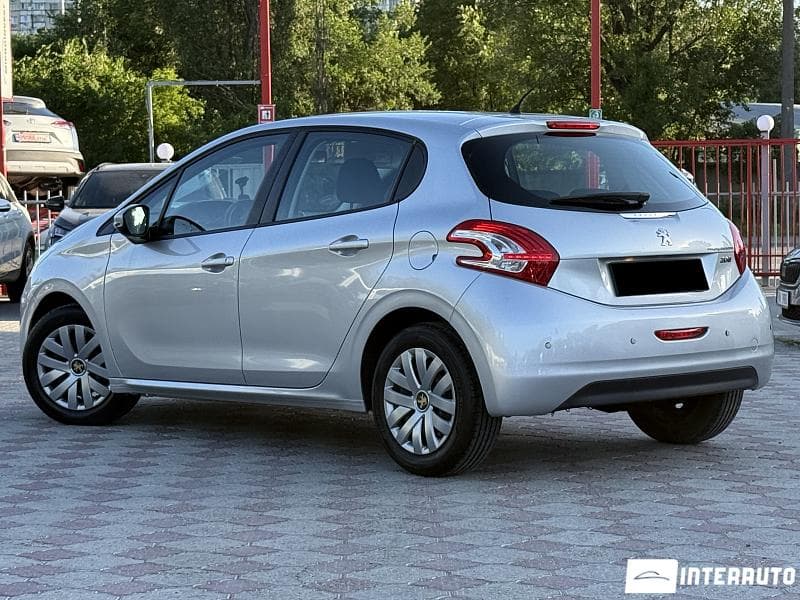 Peugeot 208 2015 — Миниатюра 3