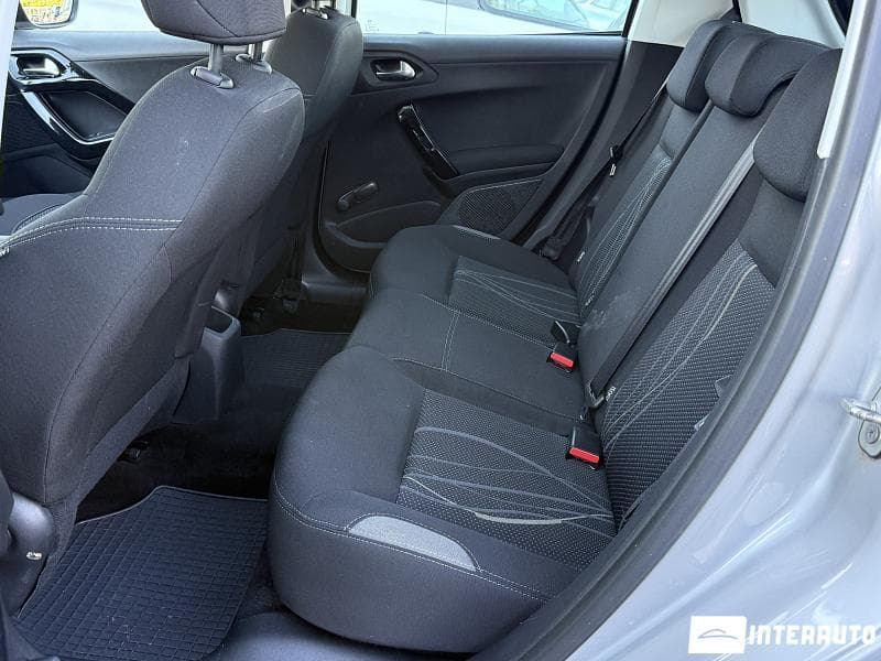 Peugeot 208 2015 — Миниатюра 16