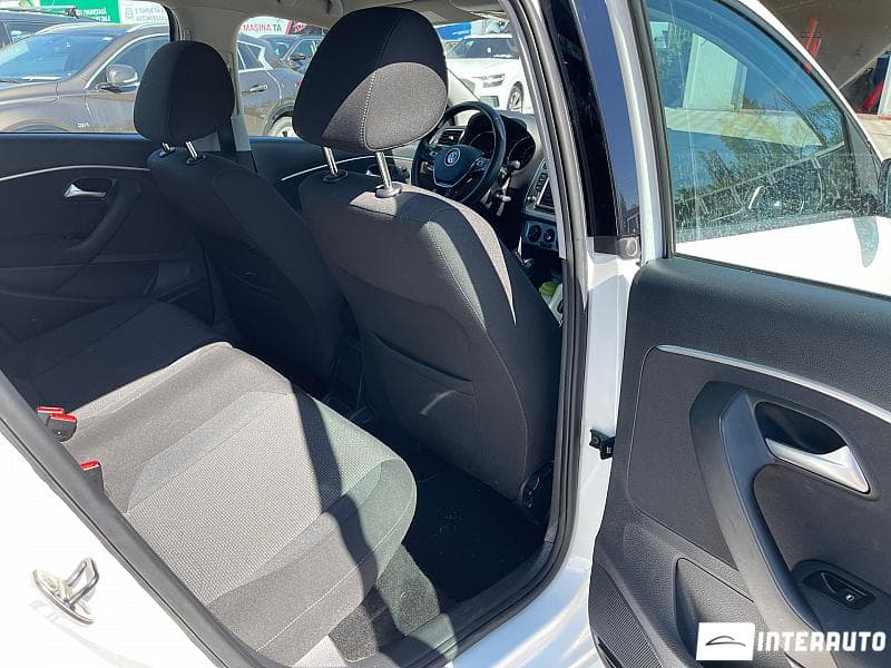 2015 Volkswagen Polo — Miniatură 16