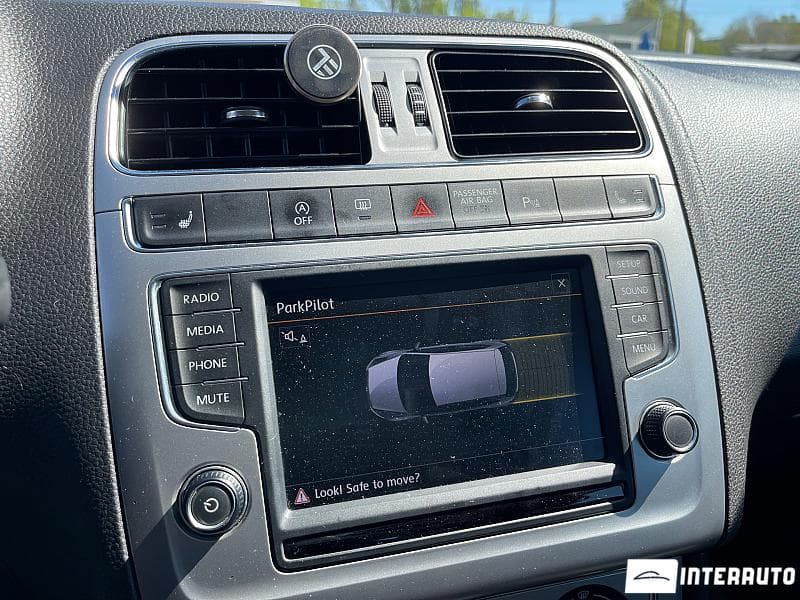2015 Volkswagen Polo — Miniatură 11