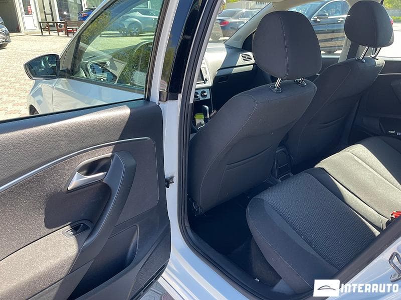 2015 Volkswagen Polo — Miniatură 15