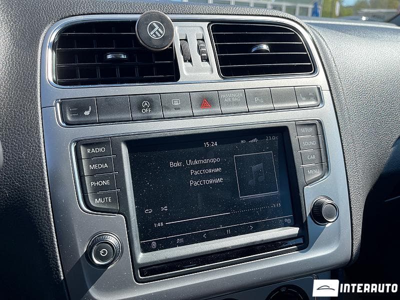 2015 Volkswagen Polo — Miniatură 10