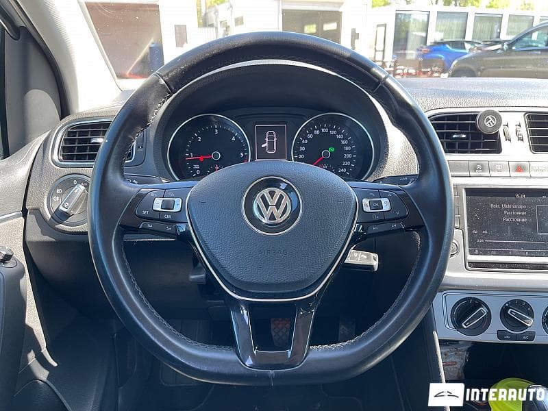 2015 Volkswagen Polo — Miniatură 9