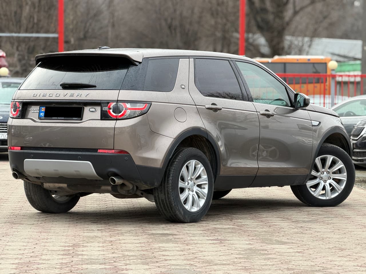 2016 Land Rover Discovery Sport — Miniatură 3