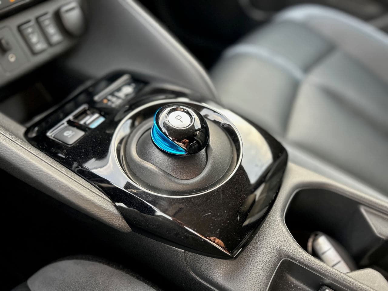 2018 Nissan Leaf — Miniatură 16