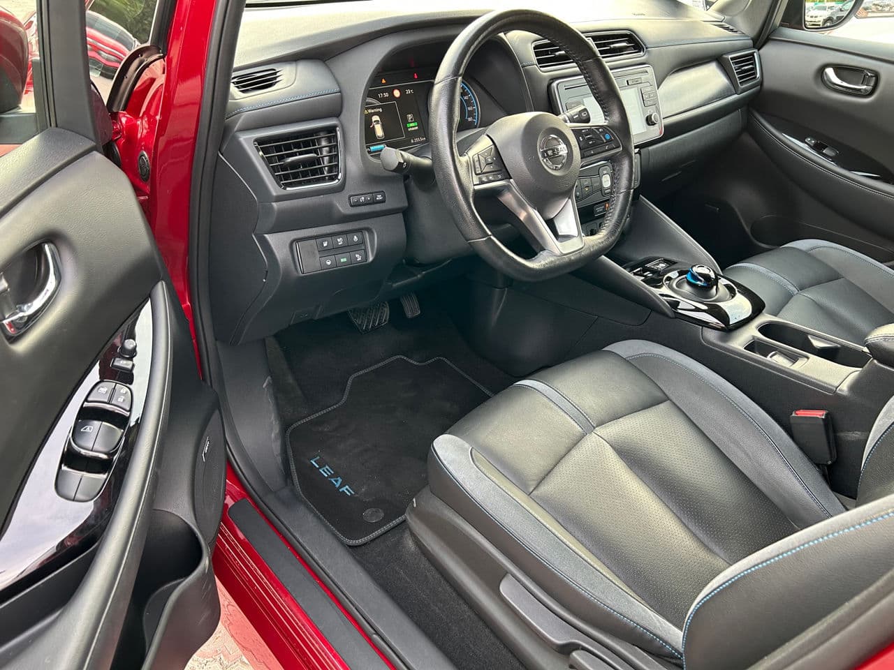 2018 Nissan Leaf — Miniatură 7
