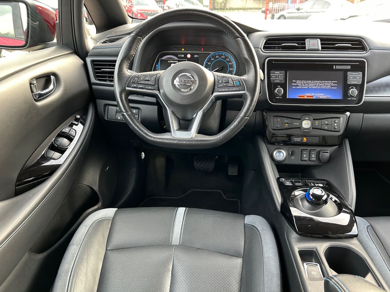 2018 Nissan Leaf — Miniatură 9