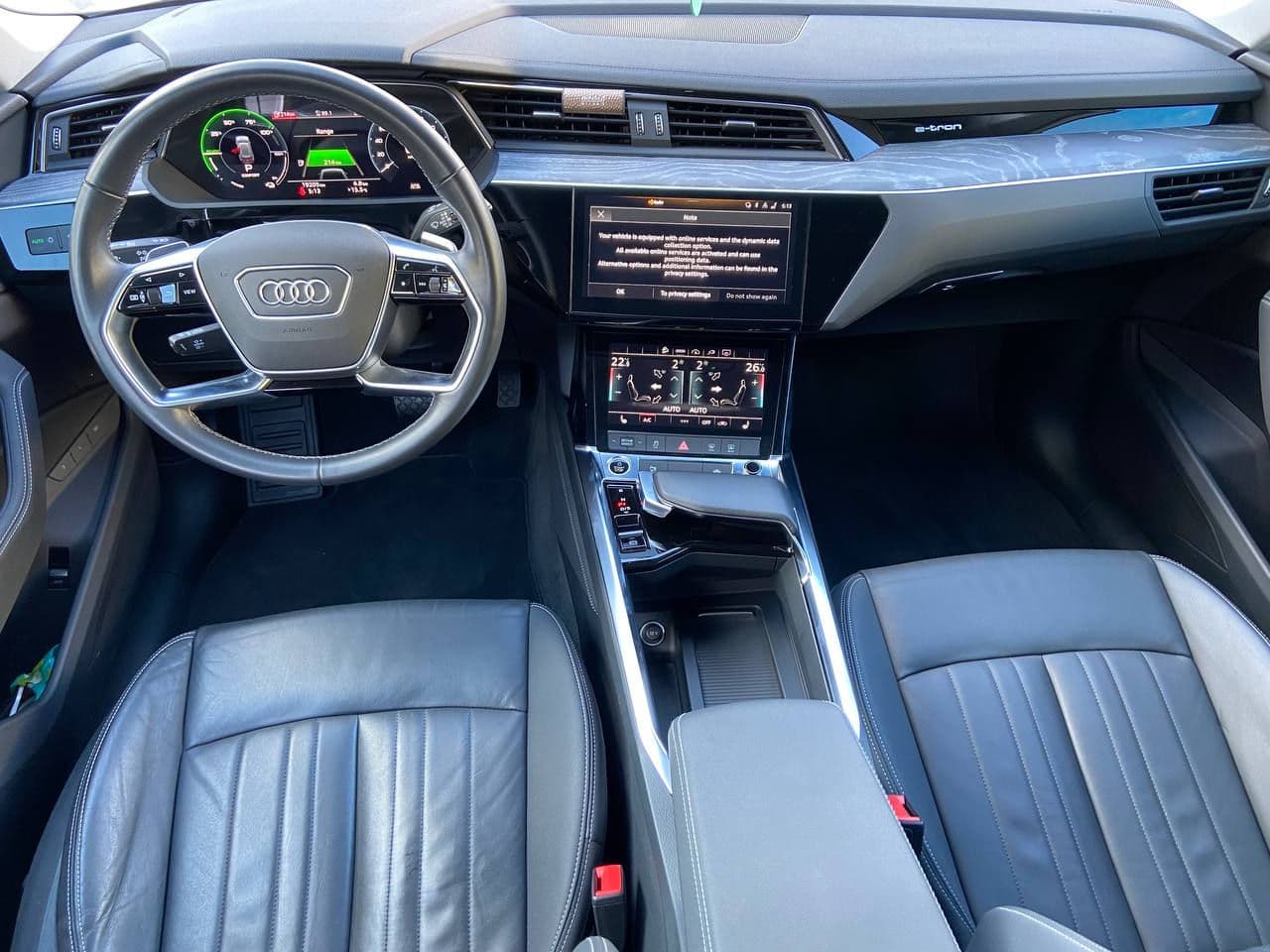 2022 Audi E-tron — Miniatură 10