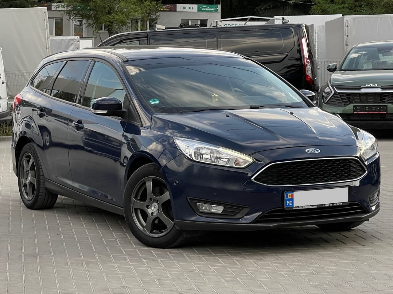 2016 Ford Focus — Miniatură 3