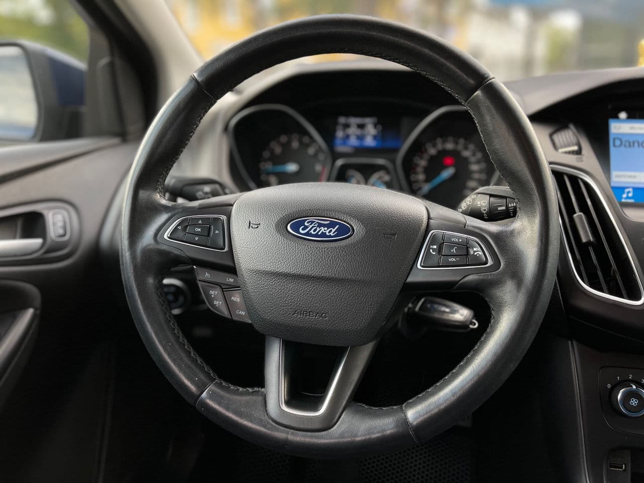 2016 Ford Focus — Miniatură 9