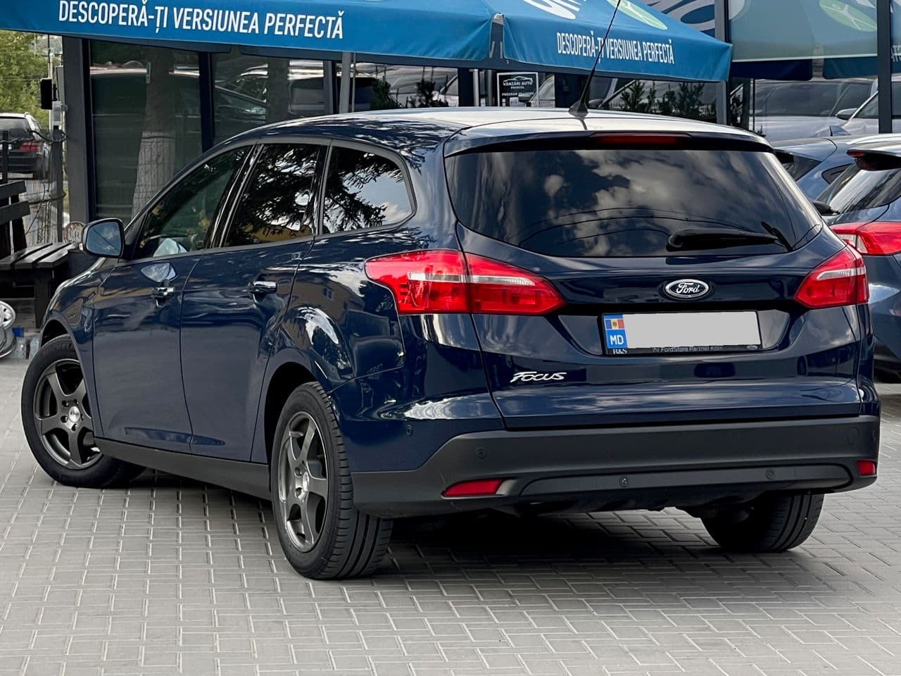 2016 Ford Focus — Miniatură 4