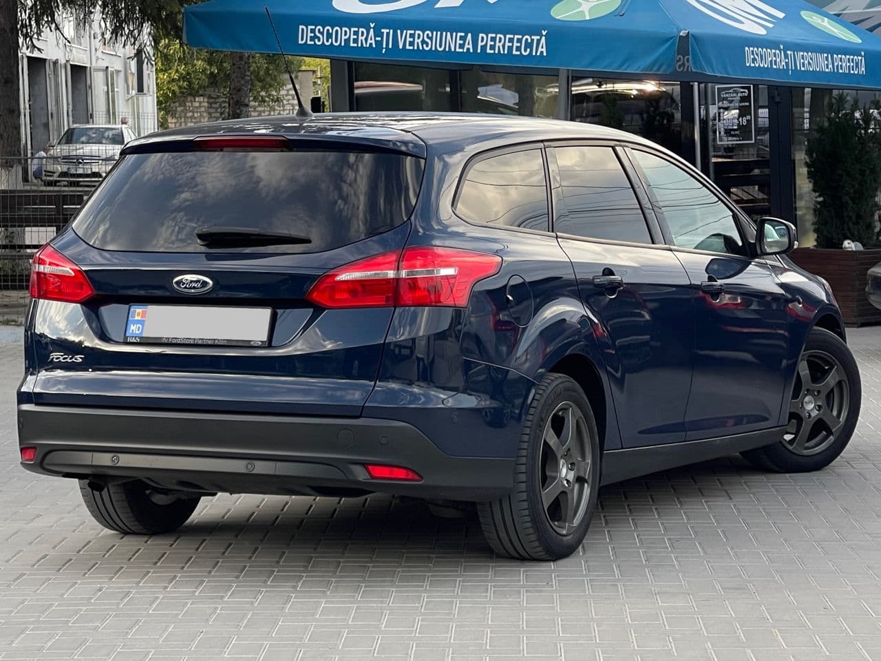 2016 Ford Focus — Miniatură 2
