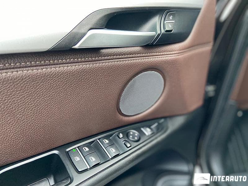 2016 BMW X5 4.0e — Miniatură 9