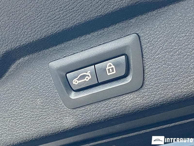 2016 BMW X5 4.0e — Miniatură 23