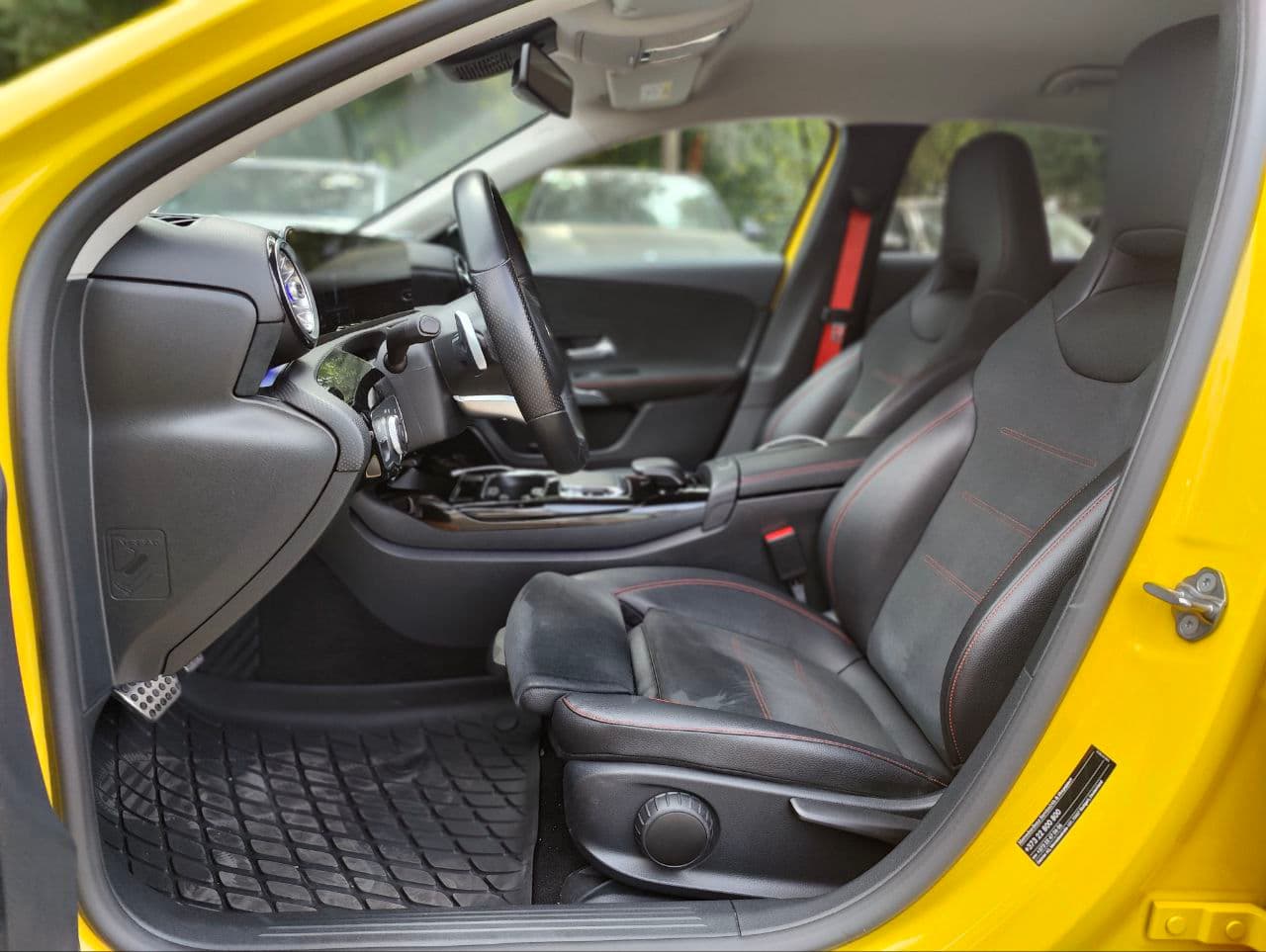 2019 Mercedes A 35 AMG — Miniatură 6
