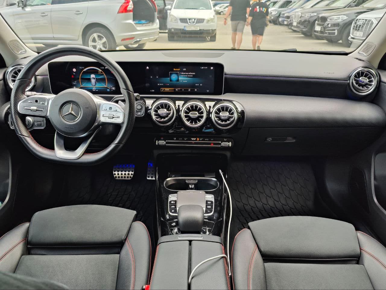 2019 Mercedes A 35 AMG — Miniatură 7