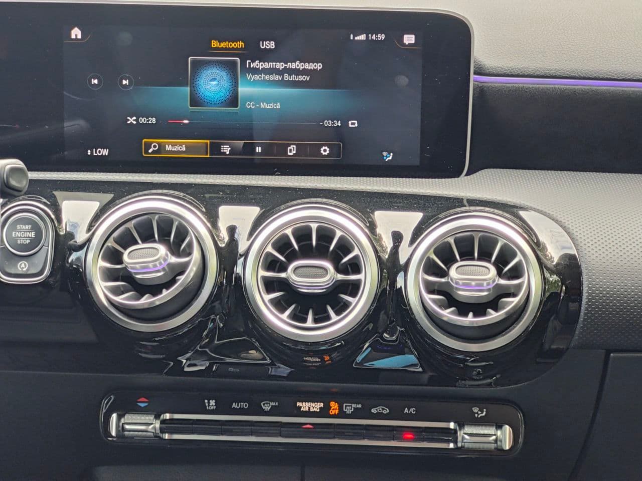 2019 Mercedes A 35 AMG — Miniatură 13