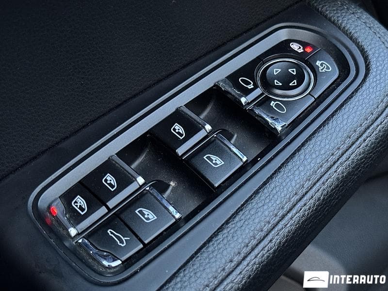 2018 Porsche Macan — Miniatură 21