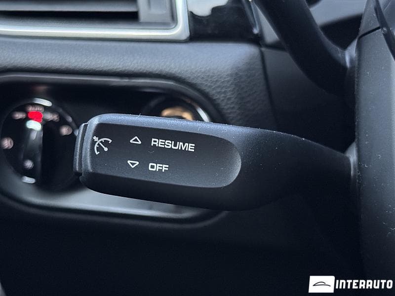 2018 Porsche Macan — Miniatură 22
